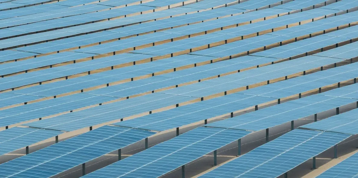 2GW Al Dhafra photovoltaic solar plant/Masdar